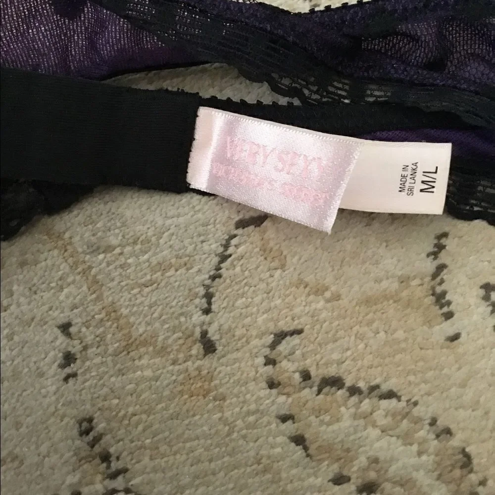Victoria’s Secret set, new.